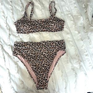 Leopard print high waisted bikini. Size XL.